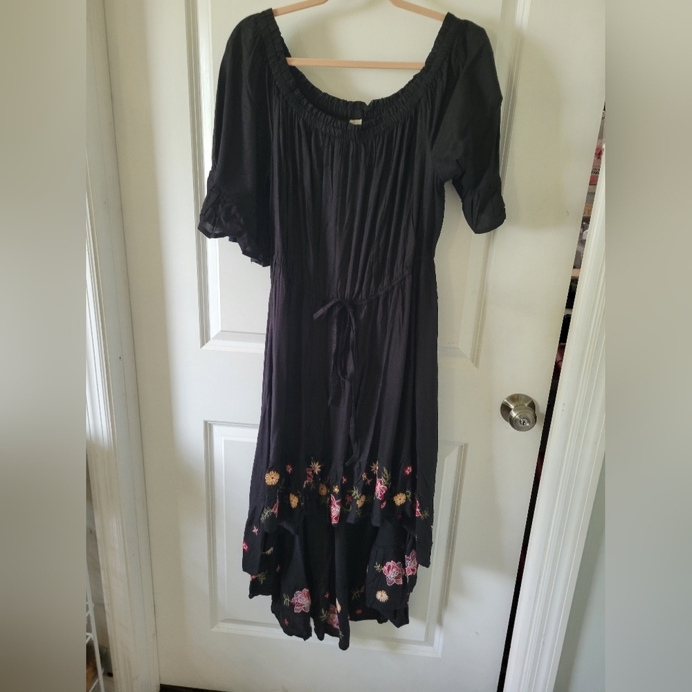 Nwot Black Floral Embroidered Dress 2x